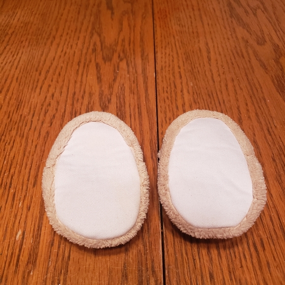 3/15🛍5/25 🛍newborn bear slippers - Picture 2 of 3